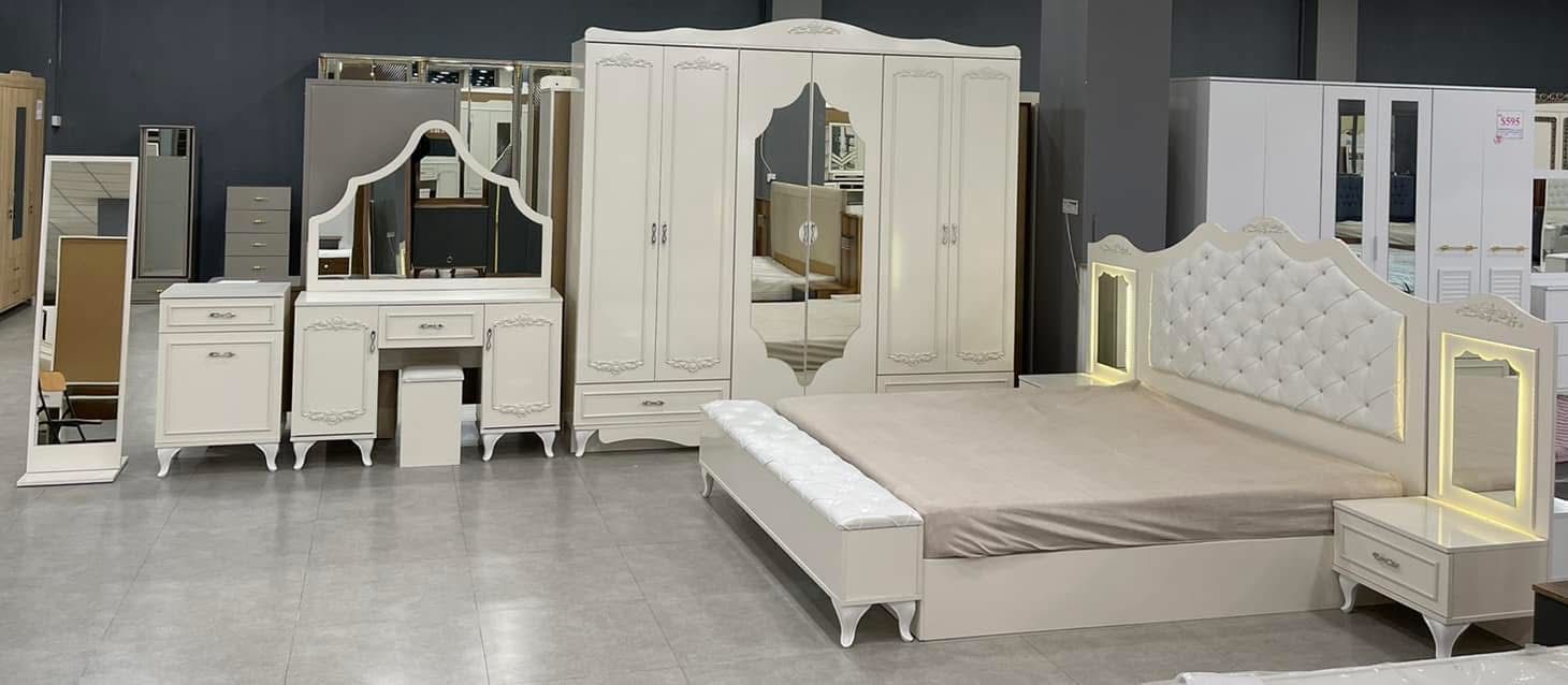 Tufted King Bed with LED Mirror Nightstands
